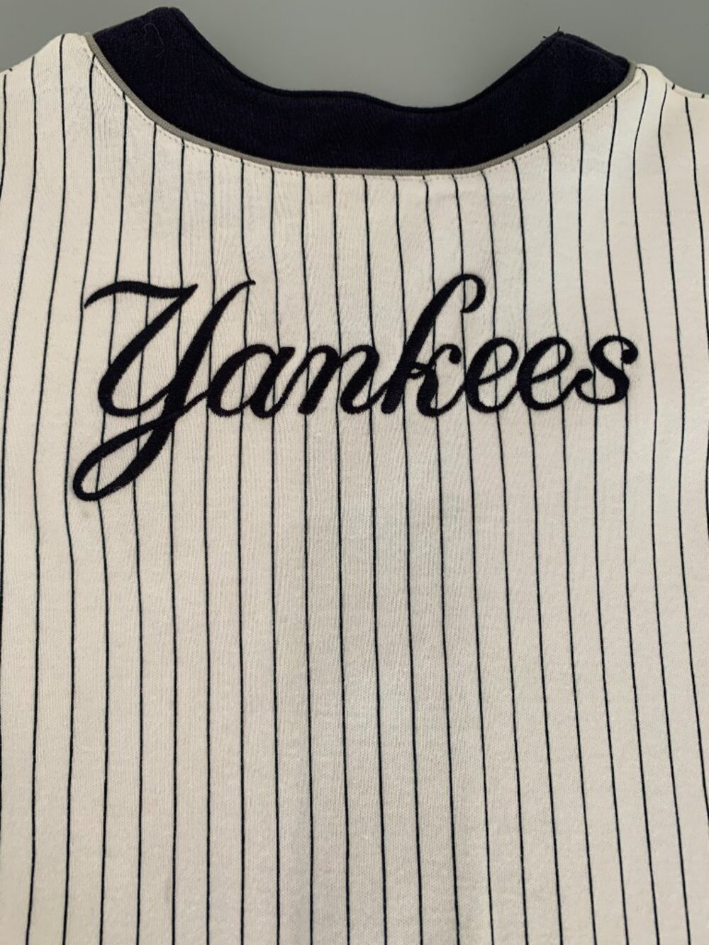 NWT NY Yankees Onesie 24 Months Official Merchandise - Picture 7 of 11